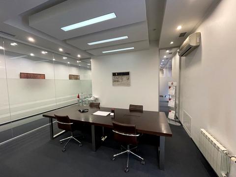 будинок за адресою Добровольчих Батальйонів вул. (Панфіловців), 1