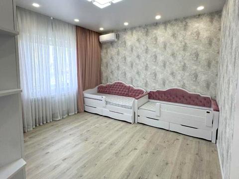 будинок за адресою Квітнева вул.