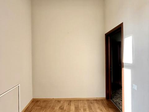 комерційна за адресою Софіївська вул., 12