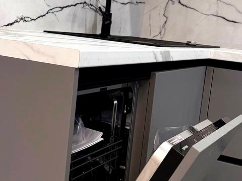 будинок за адресою Михайла Булгакова вул., 14