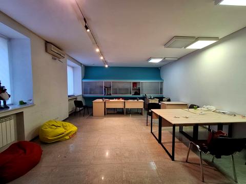 коммерческая по адресу Николая Михновского бульв. (Дружбы народов), 26/1