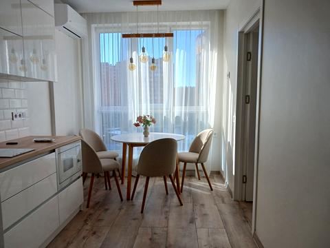 квартира за адресою Виговського вул. (Суворова), 2-Д/4