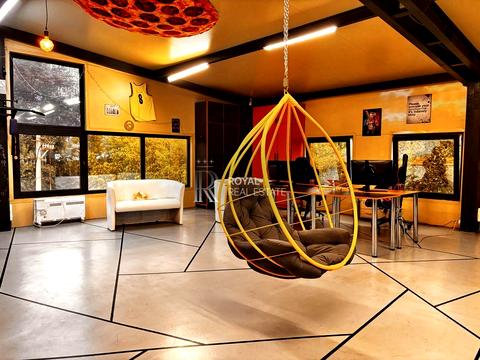 комерційна за адресою Садова вул., 26