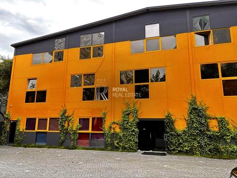 комерційна за адресою Садова вул., 26