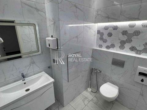 комерційна за адресою Садова вул., 26