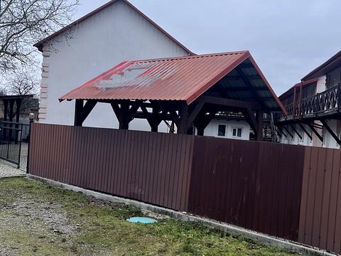 коммерческая по адресу Гагаріна, 1