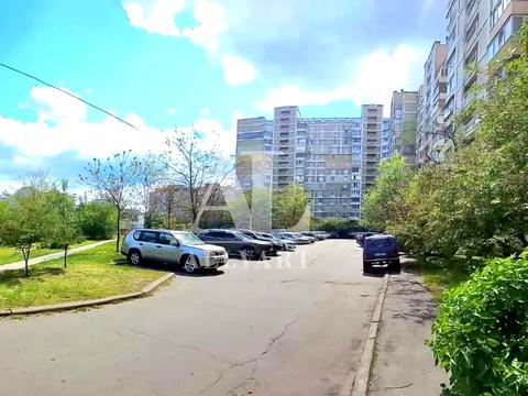 квартира по адресу Ревуцкого ул., 13