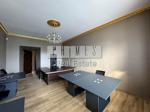 коммерческая по адресу Шота Руставели ул., 23