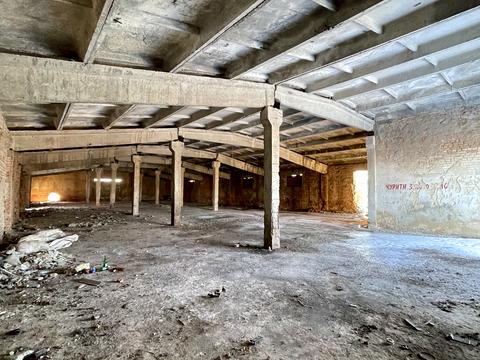 комерційна за адресою Князя Острозького, 38