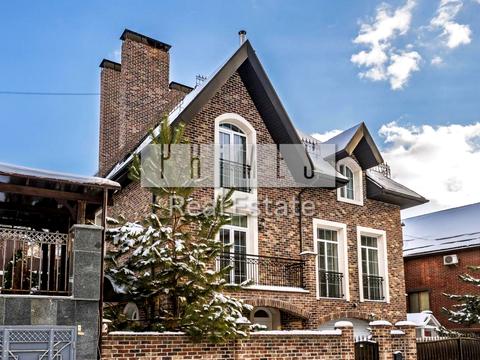 будинок за адресою Павла Загребельного вул. (Миколи Раєвського)