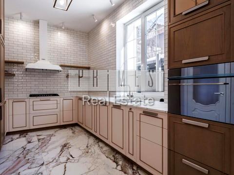 будинок за адресою Павла Загребельного вул. (Миколи Раєвського)