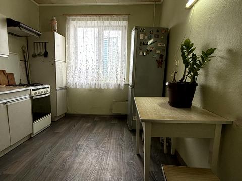 квартира за адресою Героїв полку "Азов" вул. (Маршала Малиновського), 15/3