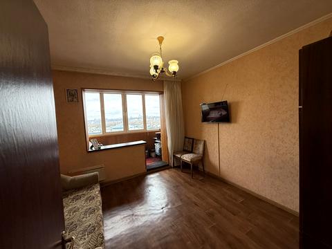 квартира за адресою Героїв полку "Азов" вул. (Маршала Малиновського), 15/3