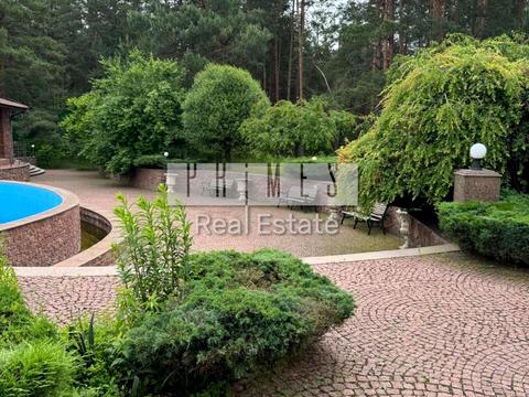 дом по адресу Центральна