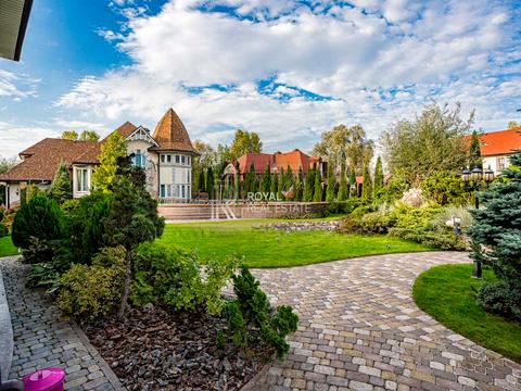 дом по адресу с. Вишенки, Садовая ул., 3