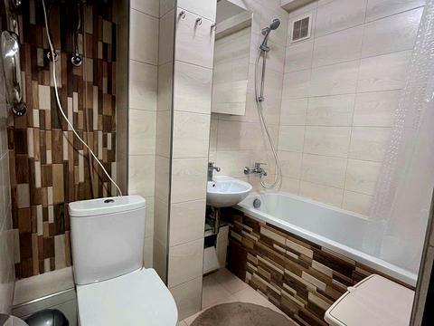 квартира за адресою Ореста Левицького вул. (Академіка Курчатова), 22