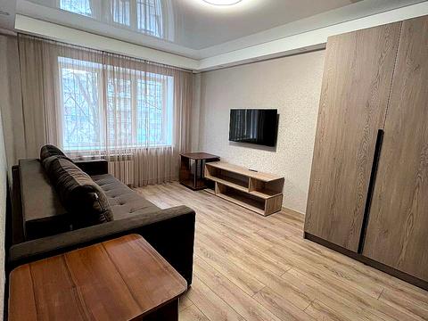 квартира за адресою Ореста Левицького вул. (Академіка Курчатова), 22