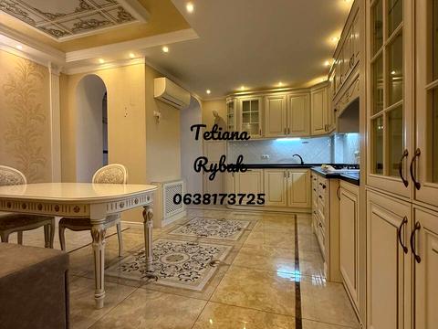 квартира по адресу Добровольцев ул. (Маршала Говорова), 10