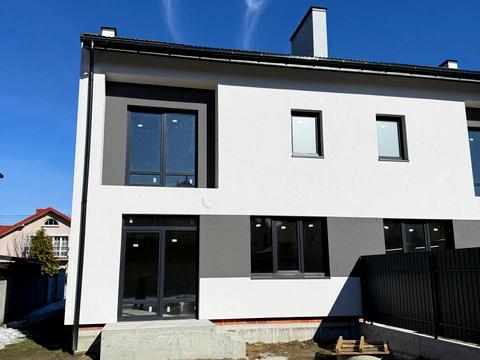 будинок за адресою Степана Бандери вул., 11