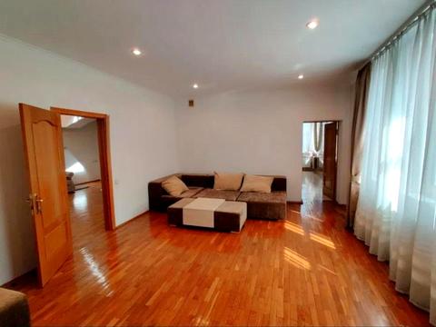 будинок за адресою Соборна вул. (Петропавлівська)