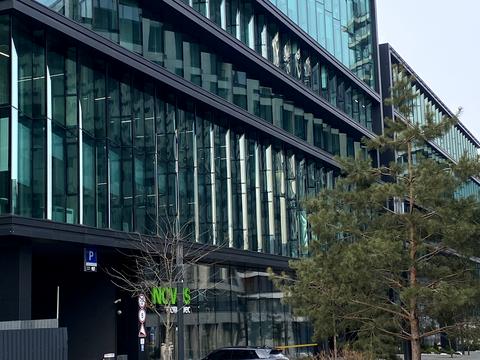 квартира за адресою Ґарета Джонса вул. (Сім'ї Хохлових), 12-А