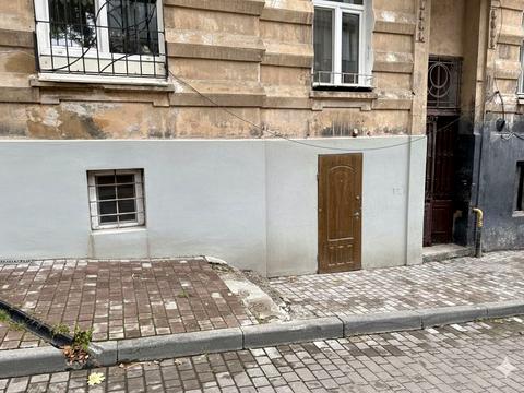 комерційна за адресою Кортумівка вул., 6