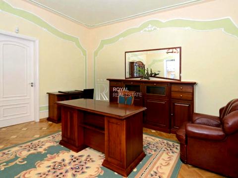 будинок за адресою Каштанова вул.