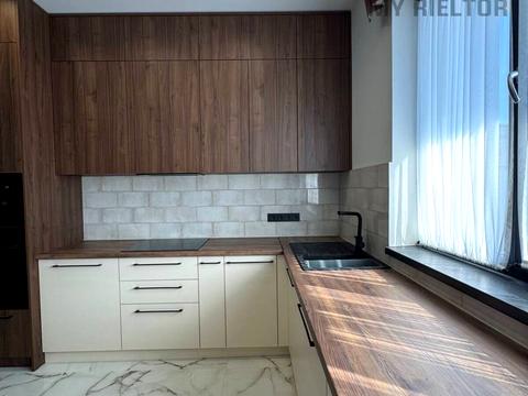 будинок за адресою с. Сторожниця, Центральна, 46