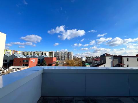 коммерческая по адресу Угорская ул., 14