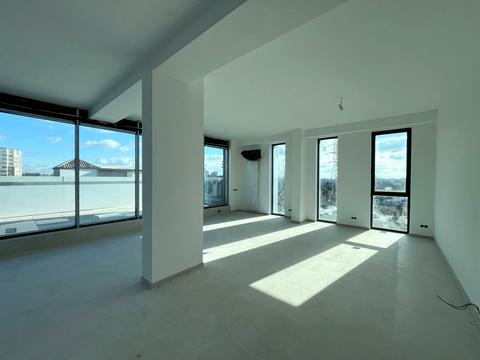 коммерческая по адресу Угорская ул., 14