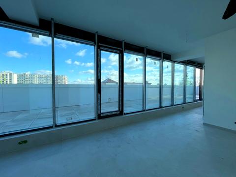 коммерческая по адресу Угорская ул., 14