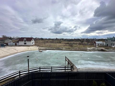 будинок за адресою смт. Обухівка, Висока