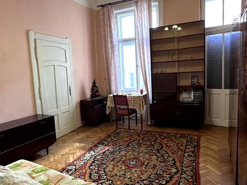 квартира за адресою Академіка Олександра Богомольця вул., 4