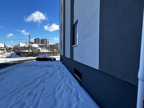 комерційна за адресою Осіння вул., 71