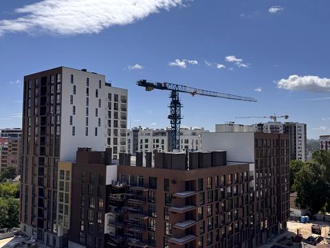 паркомісце за адресою Під Голоском вул., (Будинок 4)