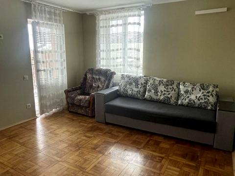 будинок за адресою Дніпровська