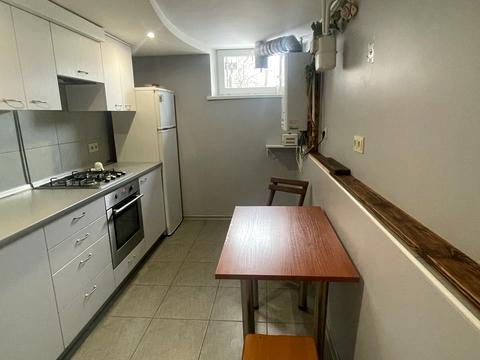 будинок за адресою Дніпровська