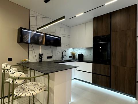 квартира за адресою Причальна вул., 10