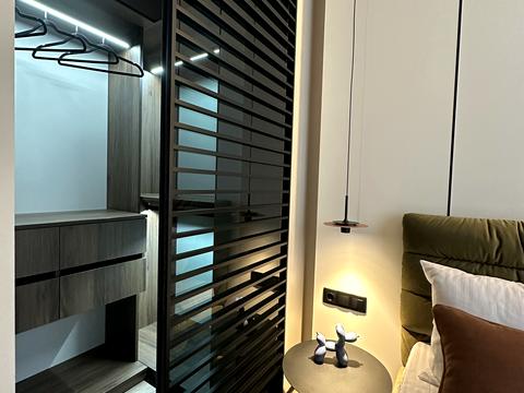 квартира за адресою Причальна вул., 10