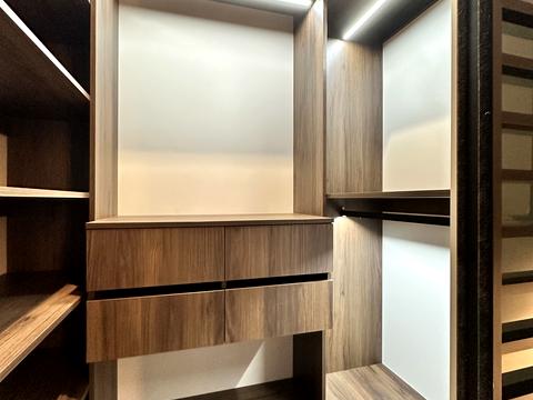 квартира за адресою Причальна вул., 10