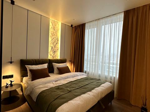 квартира за адресою Причальна вул., 10