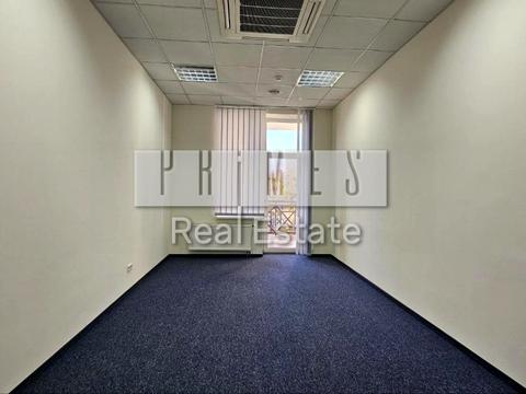 комерційна за адресою Миколи Міхновського бульв. (Дружби народів), 18/7