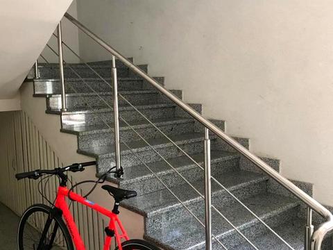 комерційна за адресою Берестейське шосе, 7б