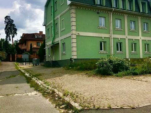 комерційна за адресою Берестейське шосе, 7б