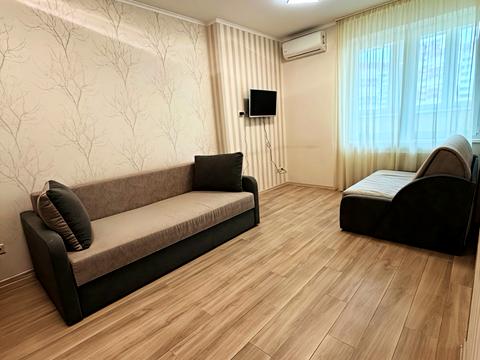 квартира за адресою Академіка Глушкова просп., 9-Д