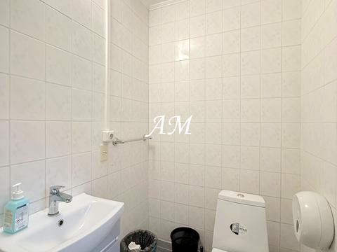 комерційна за адресою Ярославів Вал вул., 30/18