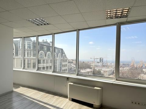 комерційна за адресою Польський узвіз, 11