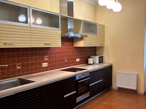 квартира за адресою Миколи Міхновського бульв. (Дружби народів), 14-16