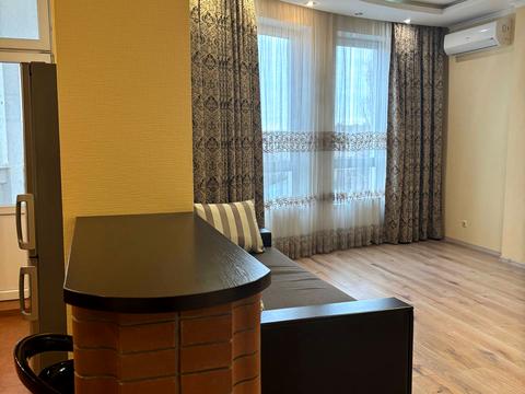 квартира за адресою Миколи Міхновського бульв. (Дружби народів), 14-16