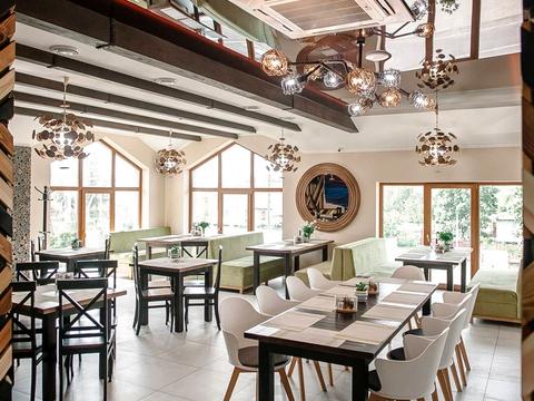 коммерческая по адресу Грушевського, 14Б